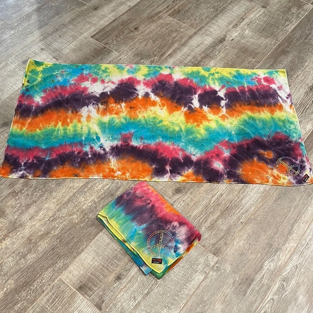 Bundle of 2 Tye Dye Bath Towels